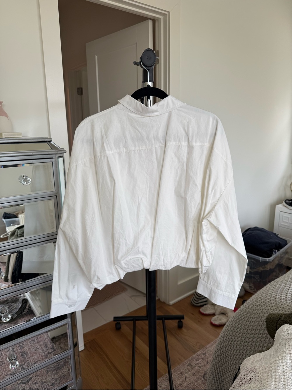 White Bubble Hem Button Down Shirt Sz S - Picture 3 of 4